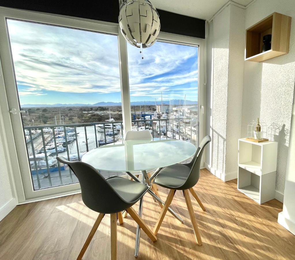 Holidays Penthouse Vues Panoramiques Sur Le Port Naval,Un Sejour Elegant Assure " Wifi Parquing Gratuit 로지즈 외부 사진