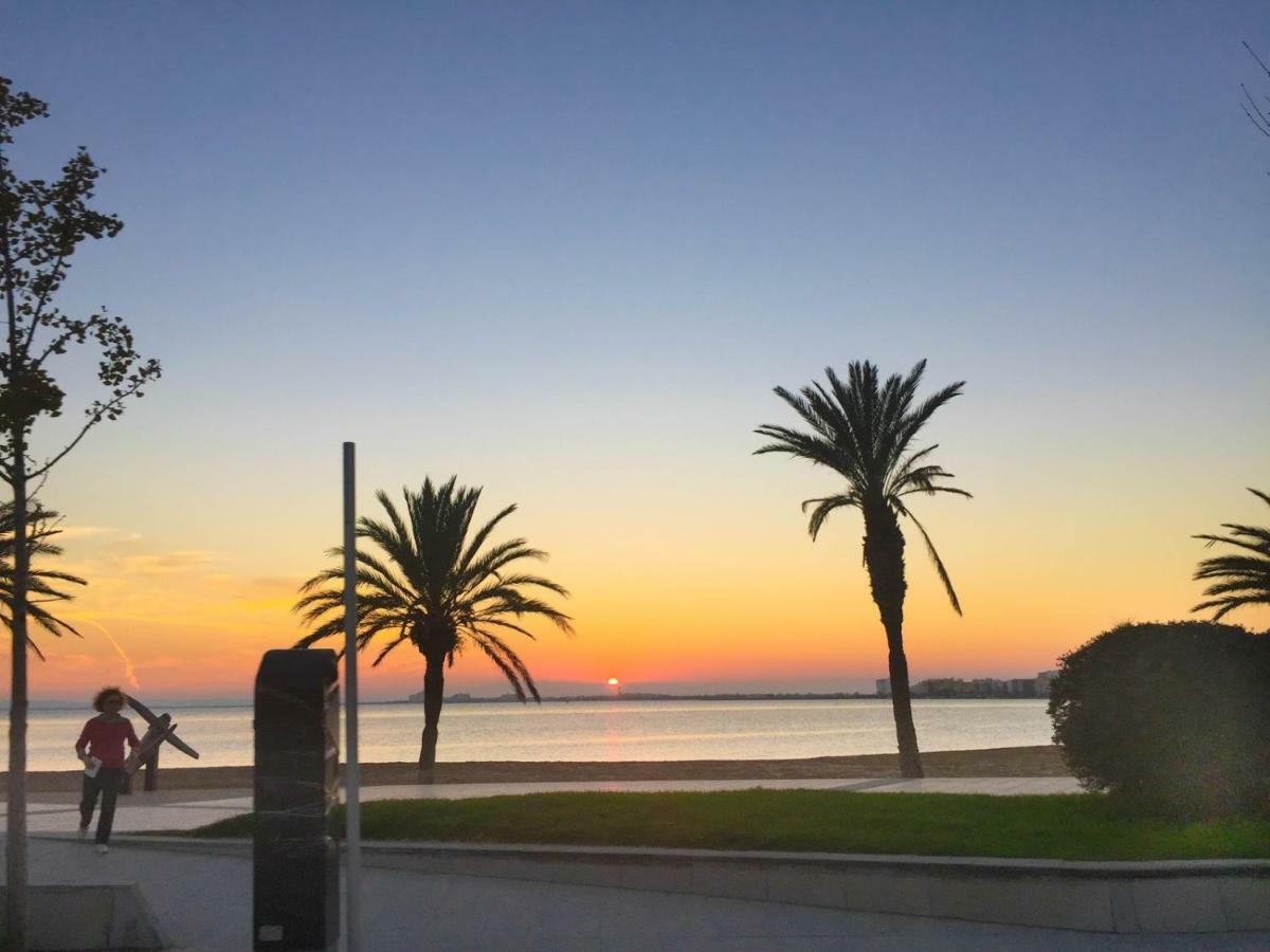 Holidays Penthouse Vues Panoramiques Sur Le Port Naval,Un Sejour Elegant Assure " Wifi Parquing Gratuit 로지즈 외부 사진