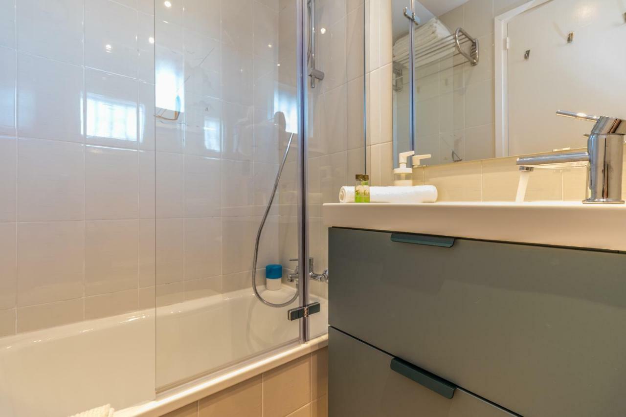 Holidays Penthouse Vues Panoramiques Sur Le Port Naval,Un Sejour Elegant Assure " Wifi Parquing Gratuit 로지즈 외부 사진
