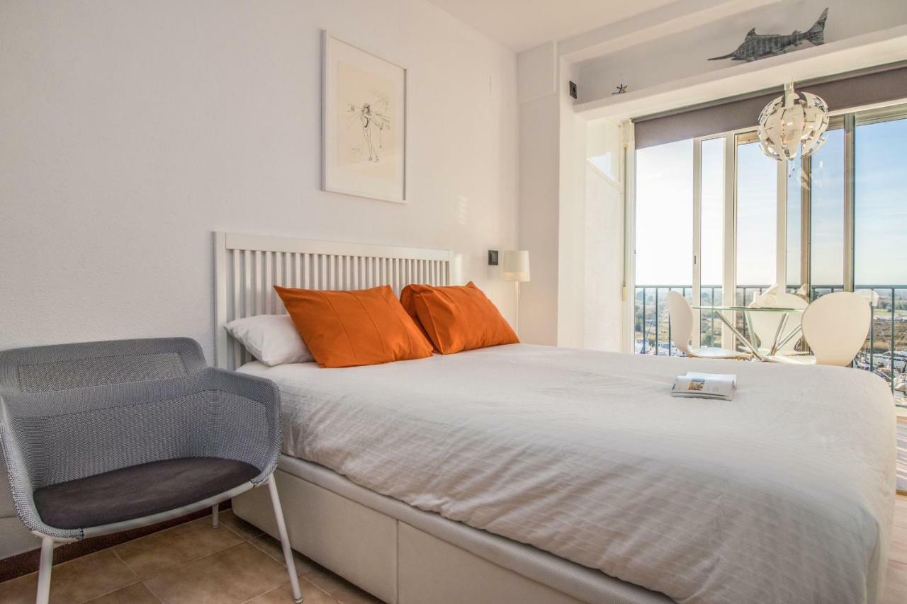 Holidays Penthouse Vues Panoramiques Sur Le Port Naval,Un Sejour Elegant Assure " Wifi Parquing Gratuit 로지즈 외부 사진
